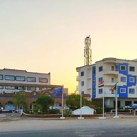 Dolphin Hotel Kuszeir Kültér fotó