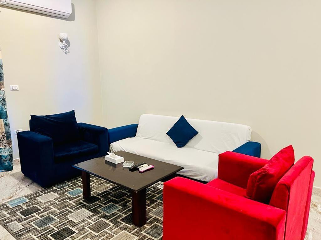 Dolphin Hotel Kuszeir Kültér fotó