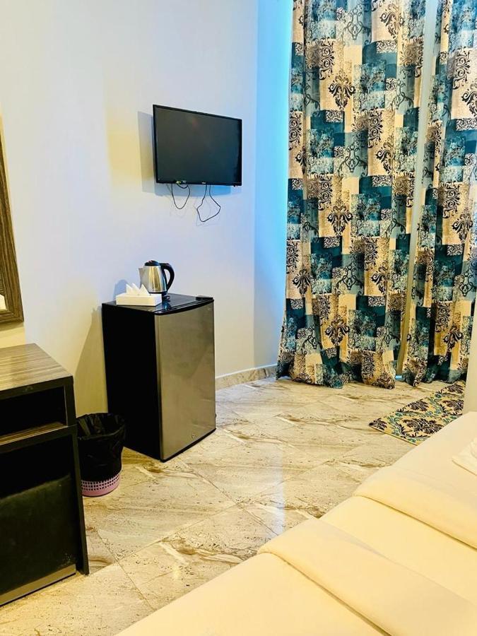 Dolphin Hotel Kuszeir Kültér fotó