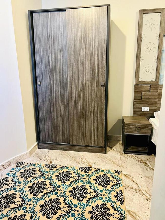 Dolphin Hotel Kuszeir Kültér fotó