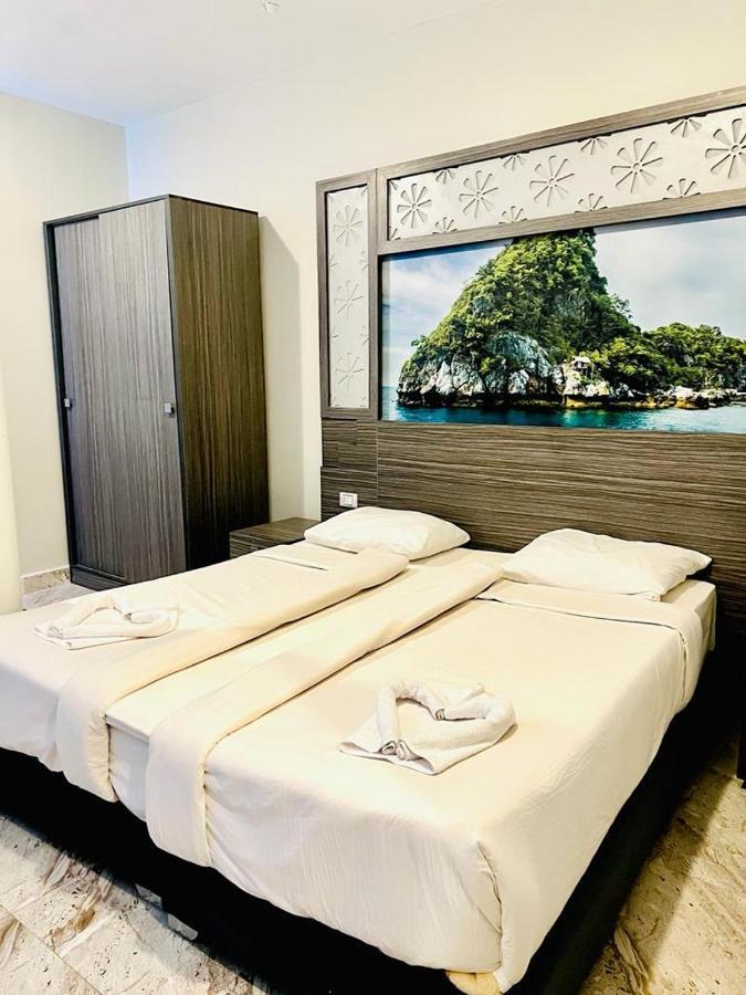 Dolphin Hotel Kuszeir Kültér fotó