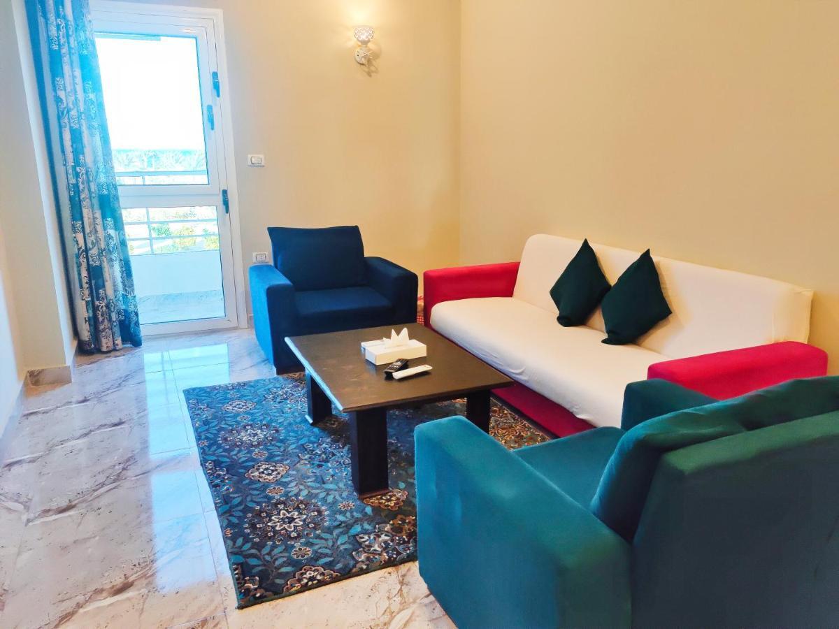 Dolphin Hotel Kuszeir Kültér fotó